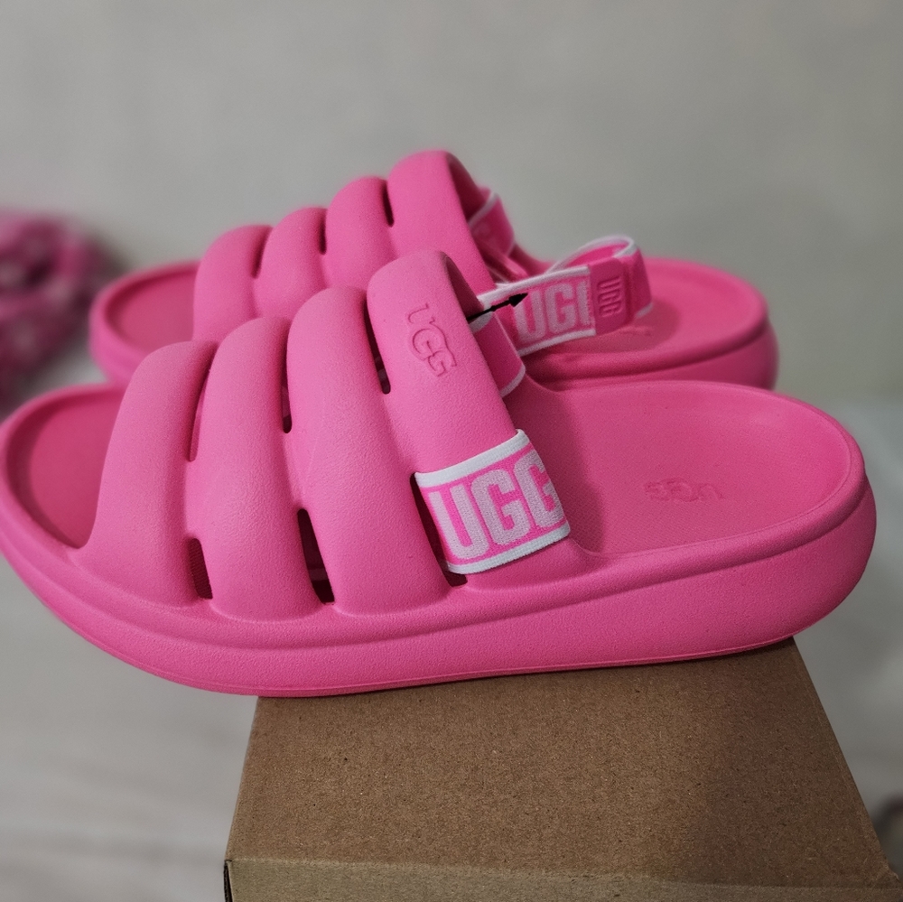 Brand new ugg sandals